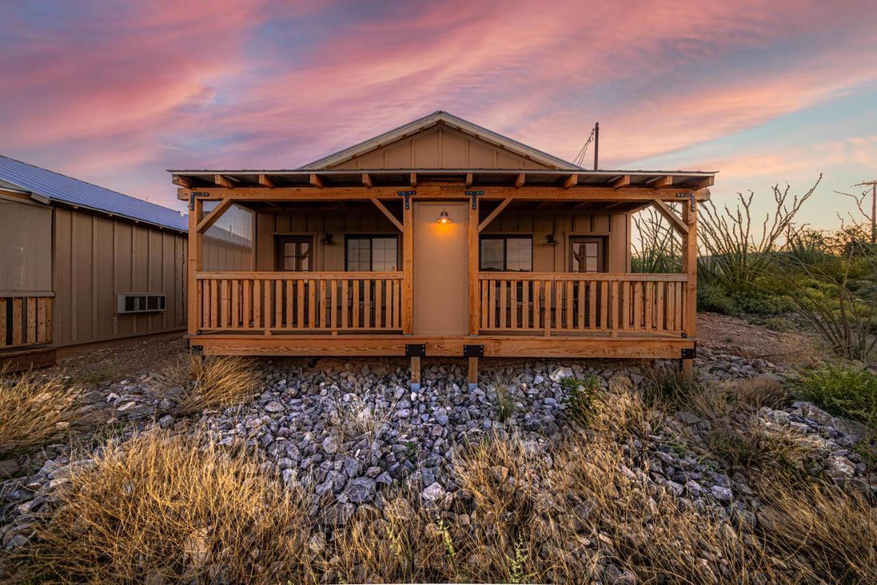 Miners Cabin #4 - King Bed - Private Balcony With Views تومبستون المظهر الخارجي الصورة